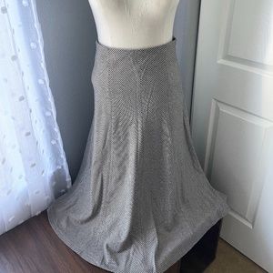 Zara Houndstooth Skirt (M) - Midi Mermaid Style